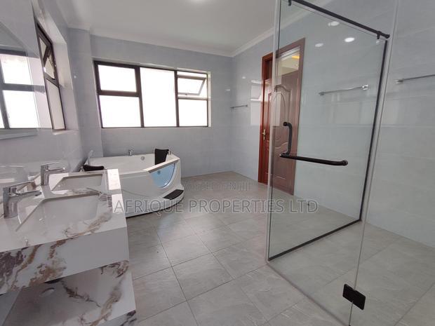 4bdrm Mansion in Kinjani Ridge Estate, Ruiru for sale
