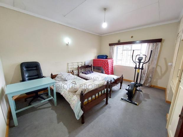 5bdrm Mansion in Runda for sale