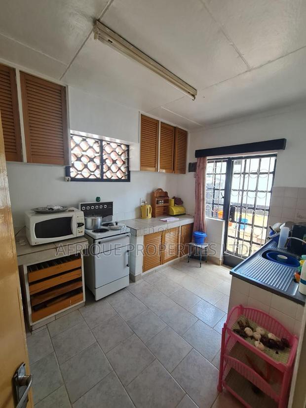 4bdrm Bungalow in Loresho for sale