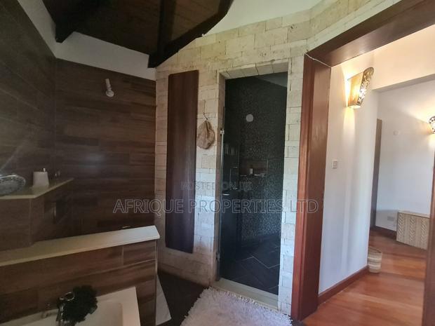 4bdrm Mansion in Runda for sale