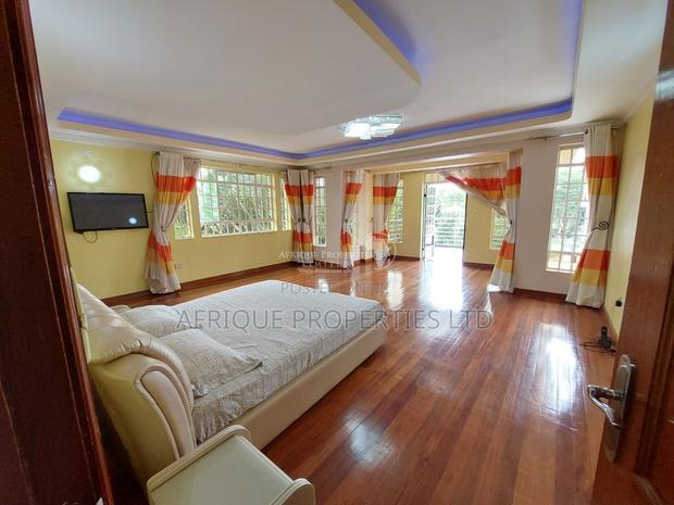 9bdrm Maisonette in Thome Estate for sale
