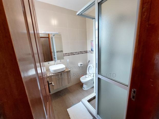 Furnished 2bdrm Apartment in Riverside for rent