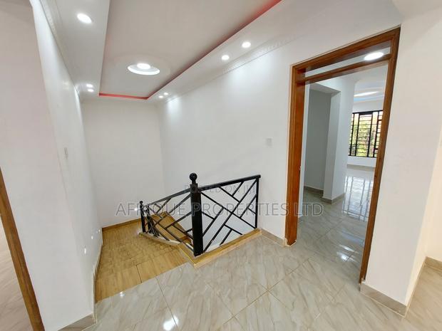 4bdrm Mansion in Membley for sale