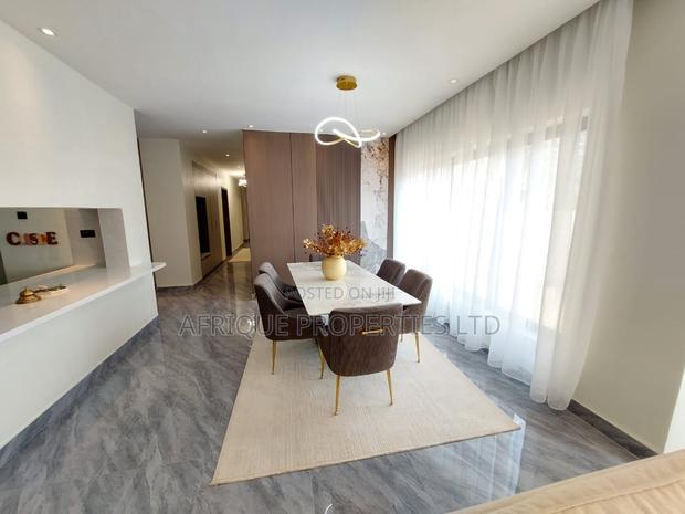 4bdrm Apartment in Parkland, Parklands/Highridge for sale