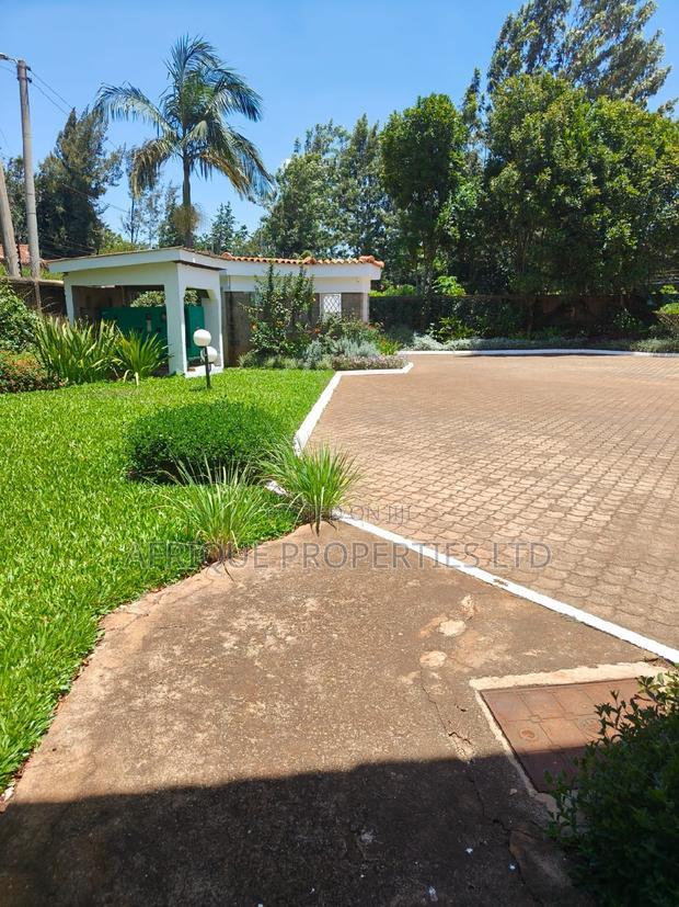 5bdrm Mansion in Runda for rent