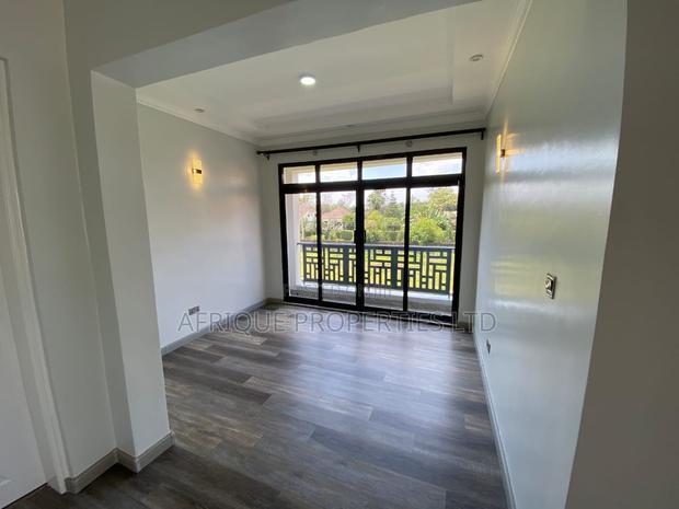 4bdrm Townhouse / Terrace in Muthaiga for rent