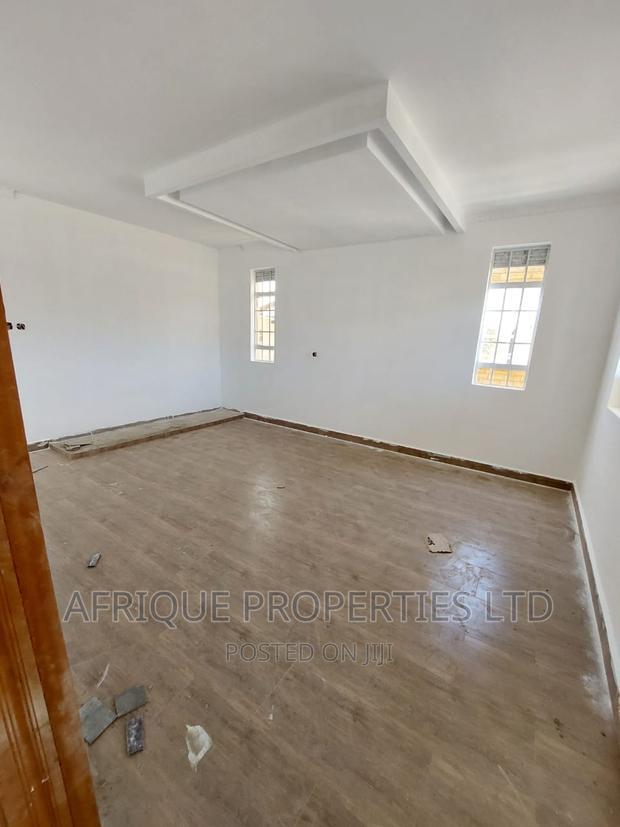 5bdrm Mansion in Membley for sale