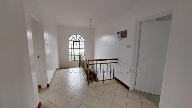 4bdrm Townhouse/Terrace in Muthaiga North for sale
