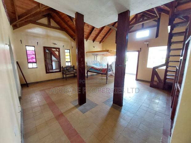 4bdrm Mansion in Ruiru for sale