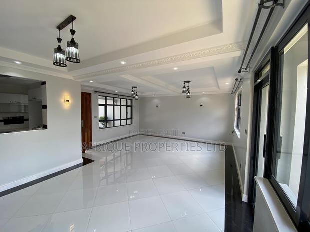 4bdrm Townhouse / Terrace in Muthaiga for rent