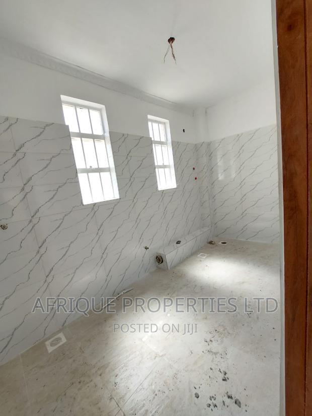 5bdrm Mansion in Membley for sale