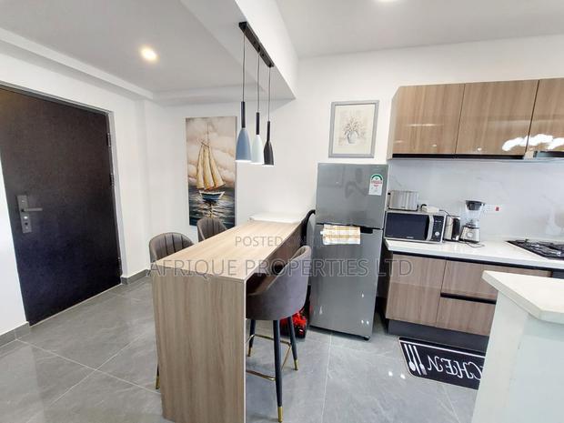 Furnished 2bdrm Apartment in Riverside for rent