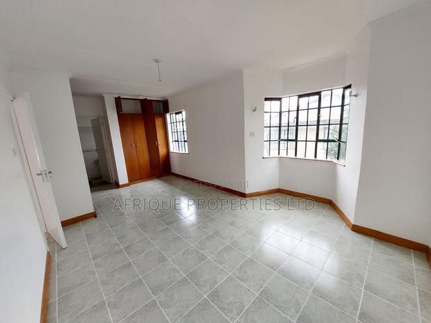 4bdrm Townhouse/Terrace in Muthaiga North for sale