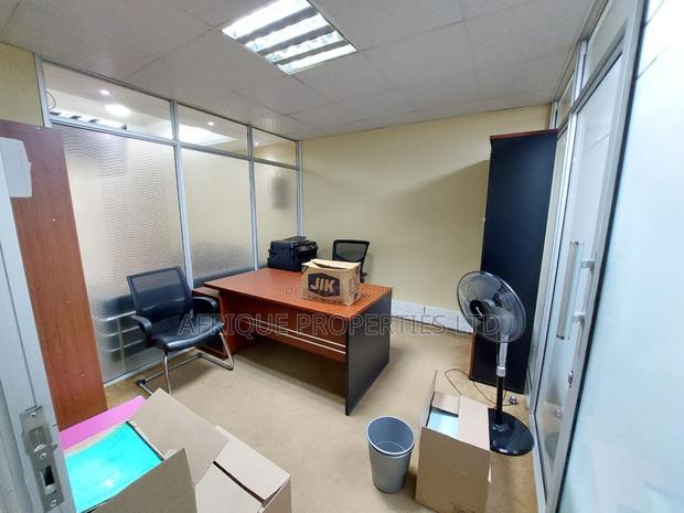 Parkland Spacious Fully Furnished Office to Let