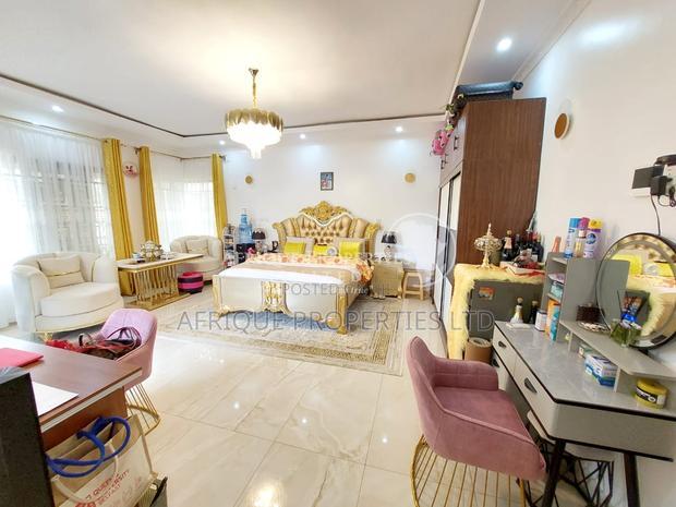 7bdrm Mansion in Thika Estate for sale