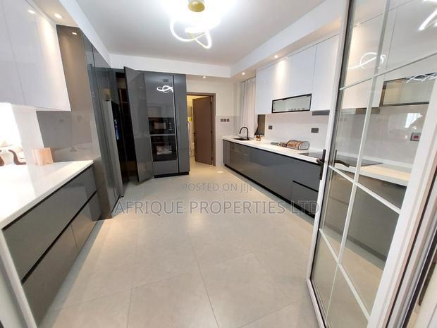 4bdrm Apartment in Parkland, Parklands/Highridge for sale