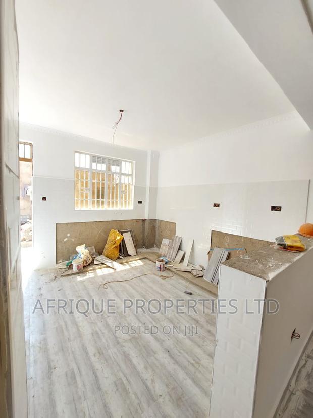 5bdrm Mansion in Membley for sale