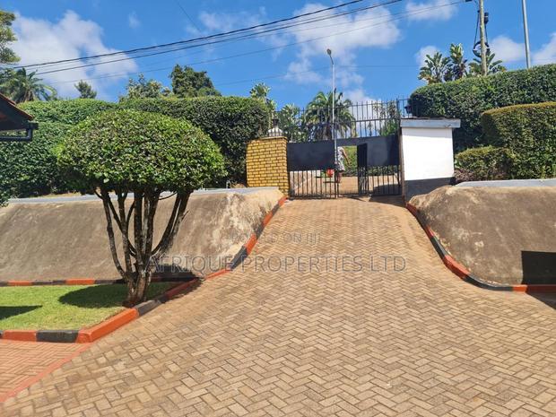4bdrm Bungalow in Loresho for sale