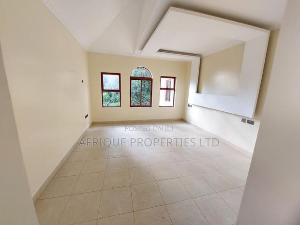 5bdrm Mansion in Kitisuru for sale
