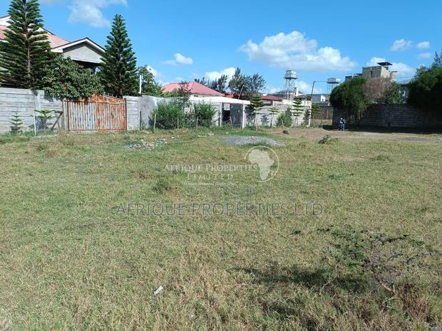 Utawala Commercial Plot for Sale