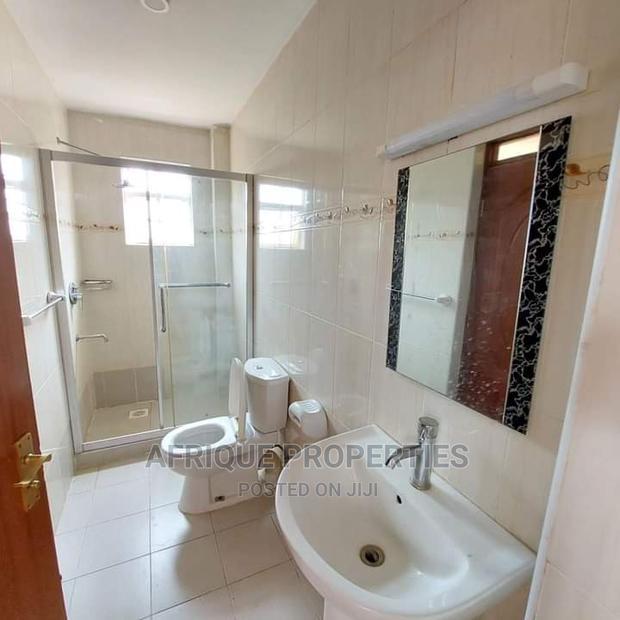 4bdrm Mansion in Runda Paradise for Sale