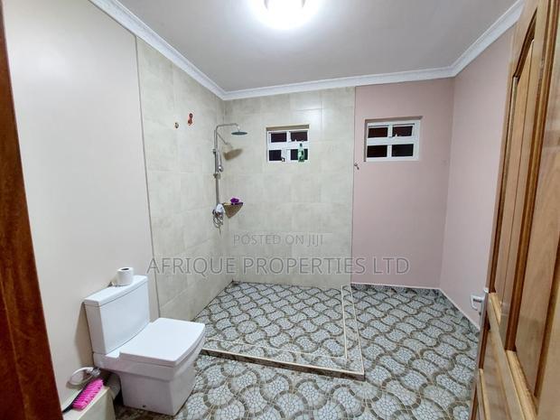 5bdrm Mansion in Sigona for sale