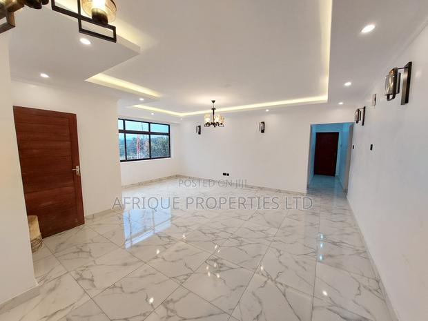 3bdrm Apartment in Thindigua for sale
