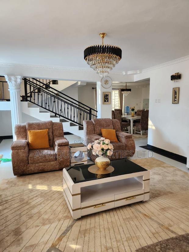 4bdrm Mansion in Mangu for sale