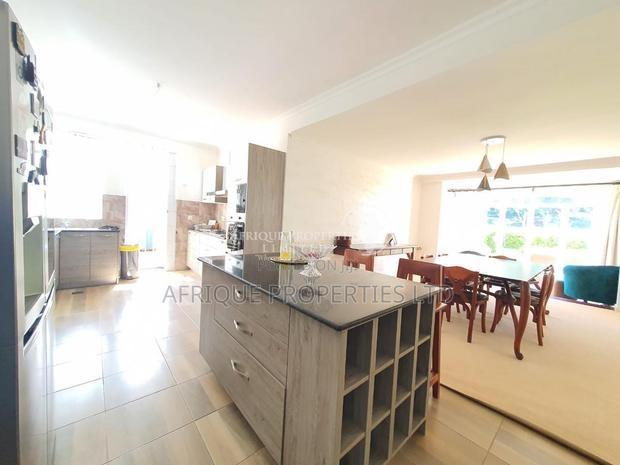 4bdrm Mansion in Kitisuru for rent