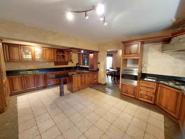 6bdrm Mansion in Runda for rent
