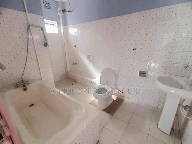 5bdrm Mansion in Membley Estate for sale