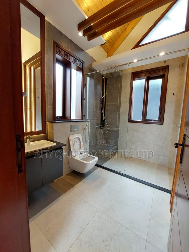4bdrm Maisonette in Runda for sale
