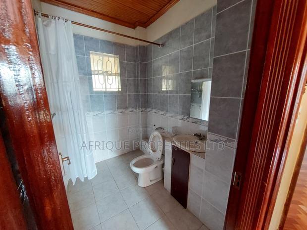 5bdrm Mansion in Kitisuru for rent