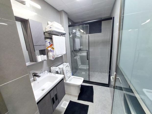 Furnished 2bdrm Apartment in Riverside for rent