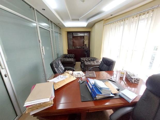 Parkland Spacious Fully Furnished Office to Let