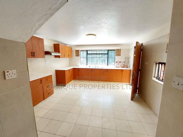 5bdrm Mansion in Runda for rent