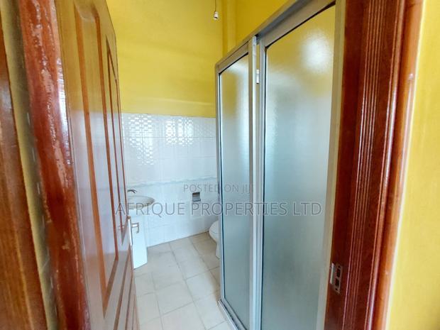 5bdrm Mansion in South B for sale