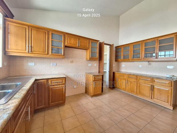 3bdrm Apartment in Westland, Westlands for rent
