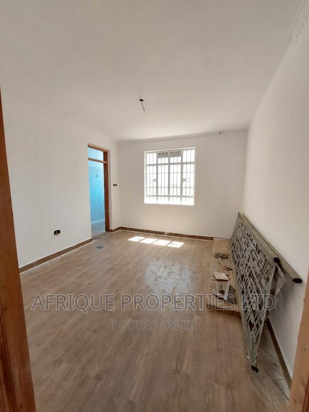 5bdrm Mansion in Membley for sale