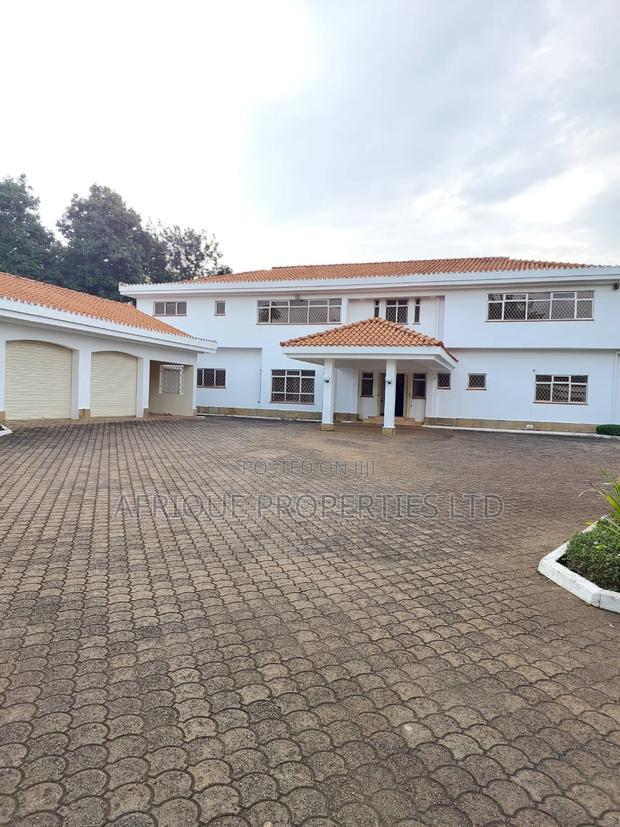 5bdrm Mansion in Runda for rent