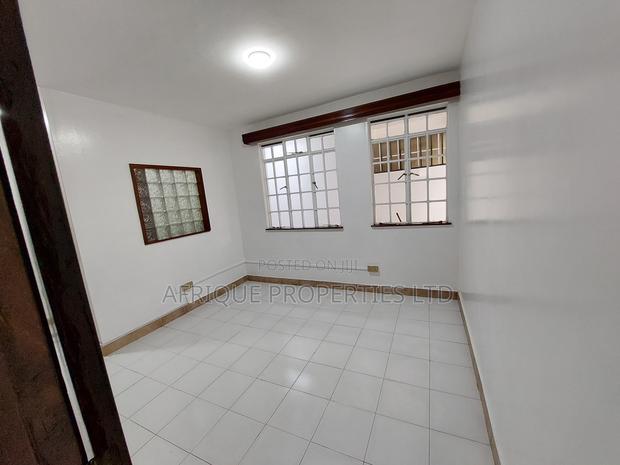 3bdrm Apartment in Kilimani for rent
