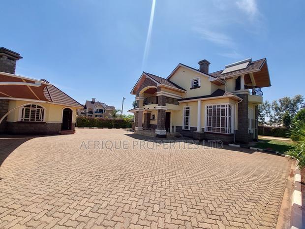 4bdrm Mansion in Kenyatt Road for sale