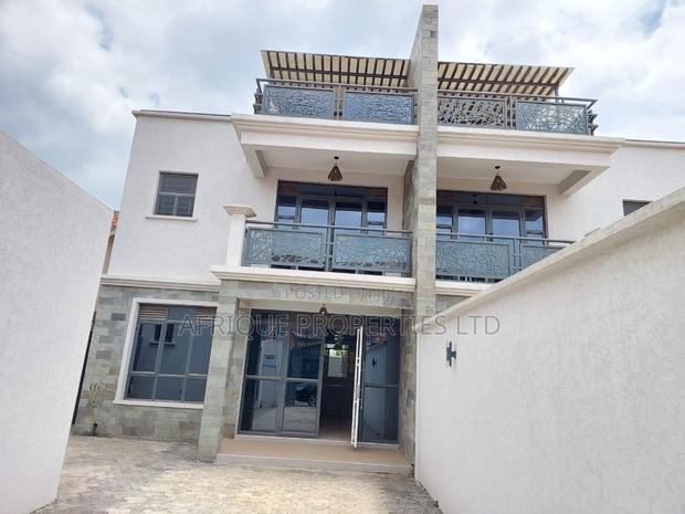 4bdrm Mansion in Bypass, Ruiru for rent