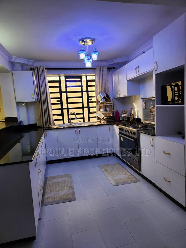 4bdrm Mansion in Mangu for sale