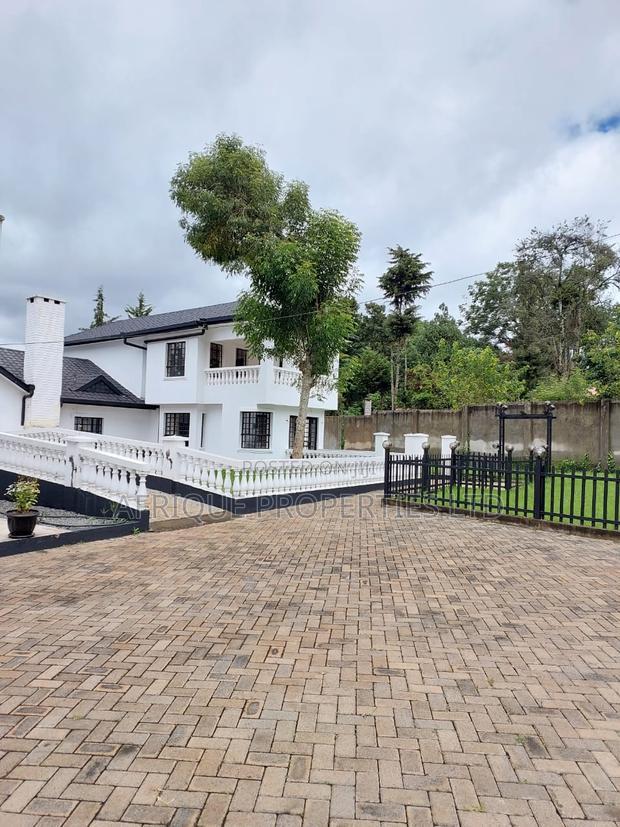 6 Bedroom House Intigoni for a Restaurant.