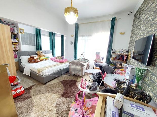 7bdrm Mansion in Thika Estate for sale