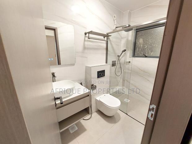 4bdrm Apartment in Parkland, Parklands/Highridge for sale