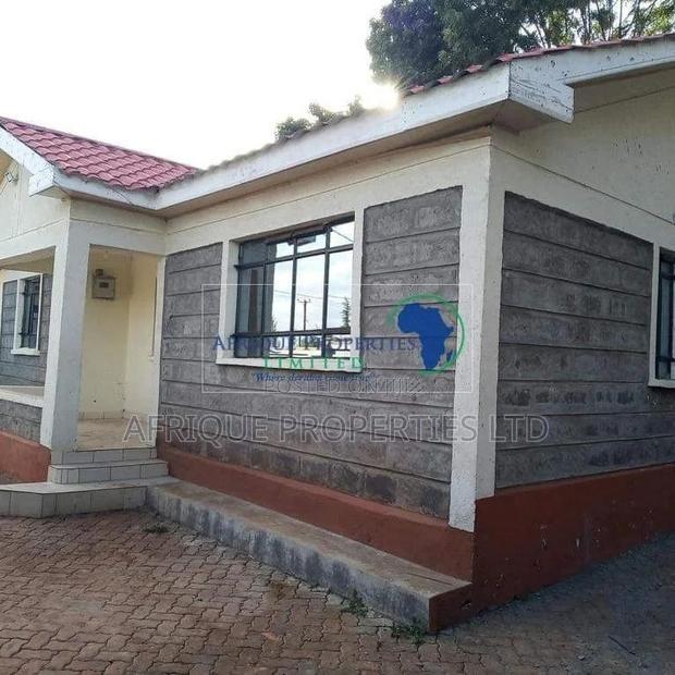 3bdrm Bungalow in Ruaka for rent