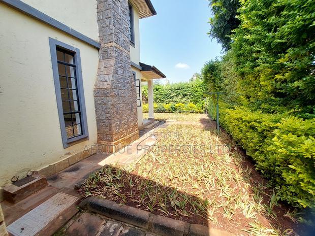 4bdrm Villa in Kiambu Road for rent