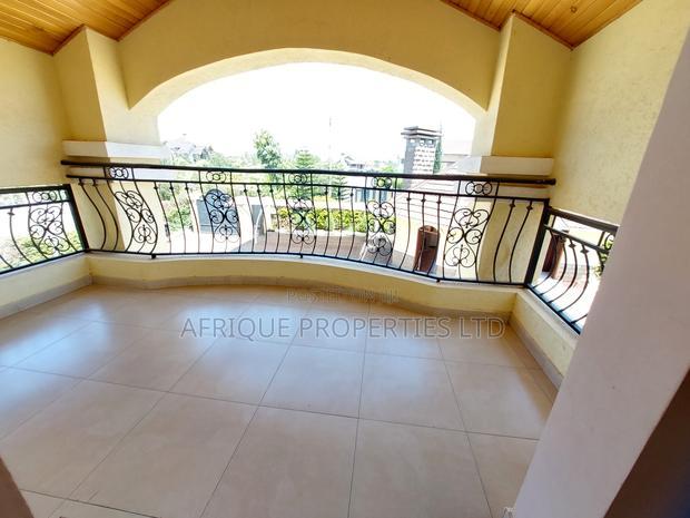 4bdrm Mansion in Kenyatt Road for sale